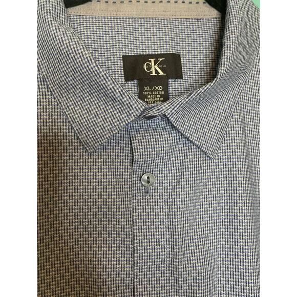Calvin Klein men buttoned up long sleeves dress shirt size XL - Picture 3 of 7